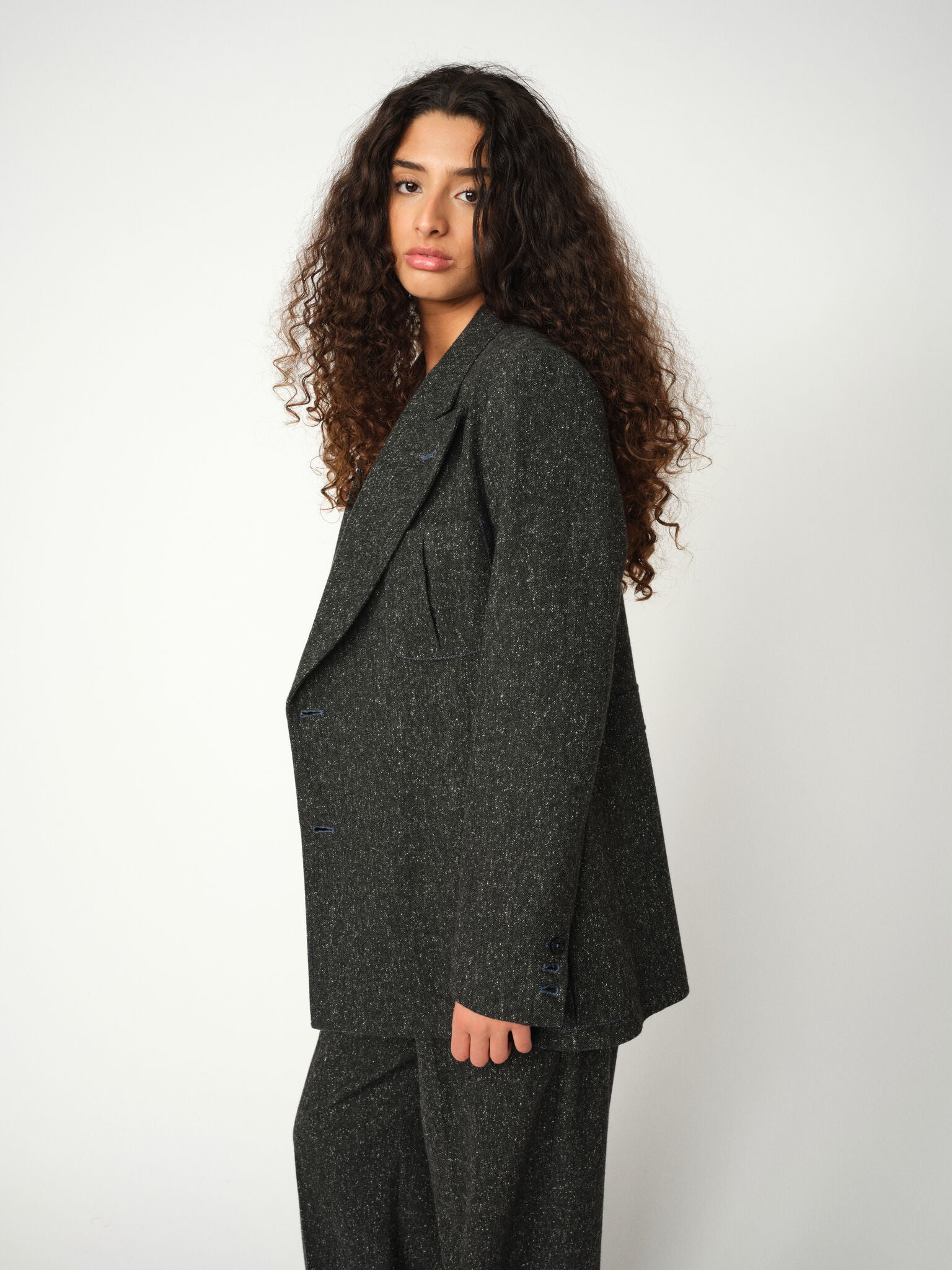 Modelshot / Dark Grey Melange / Detail